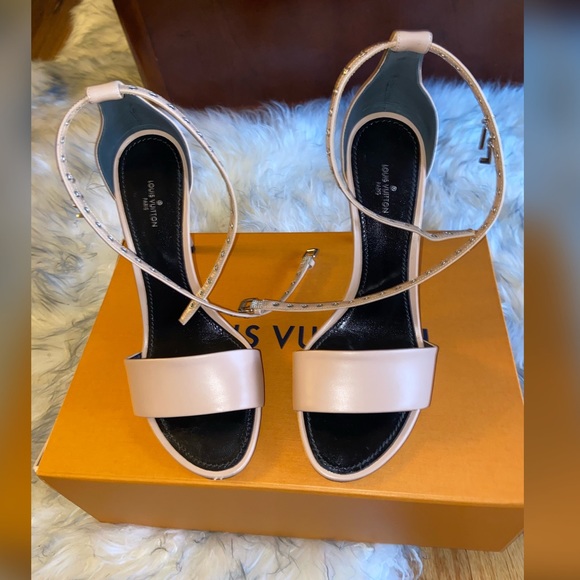 Louis Vuitton Call Back Sandal - Picture 6 of 11